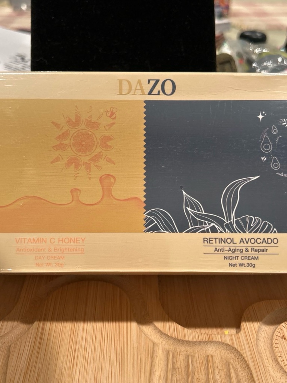 Vitamin C Honey & Retinol Avocado Skincare Day & Night Cream w/Guasha- Gold/Gray